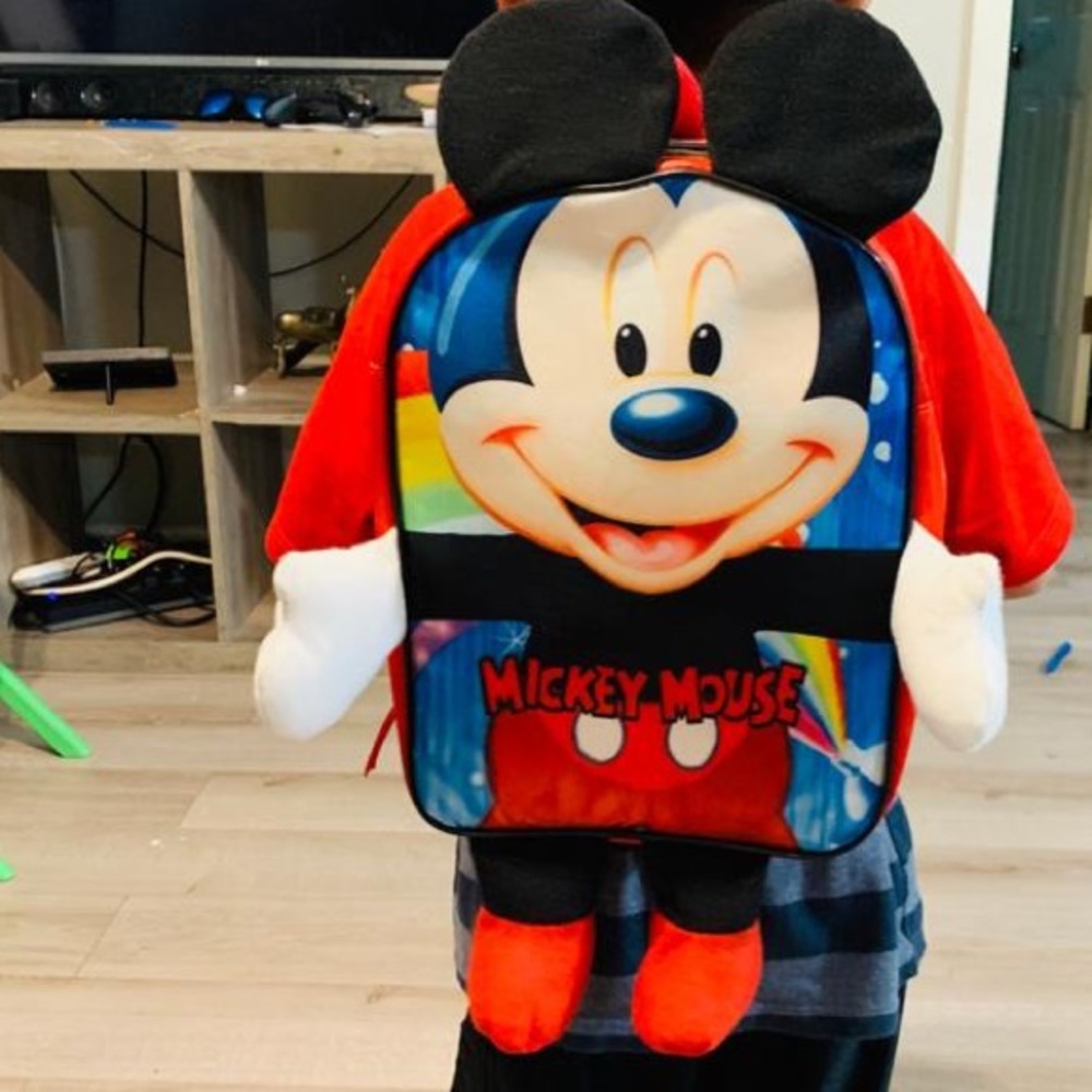 Mickey Backpack 🎒 NEW ❤️🤍❤️🤍